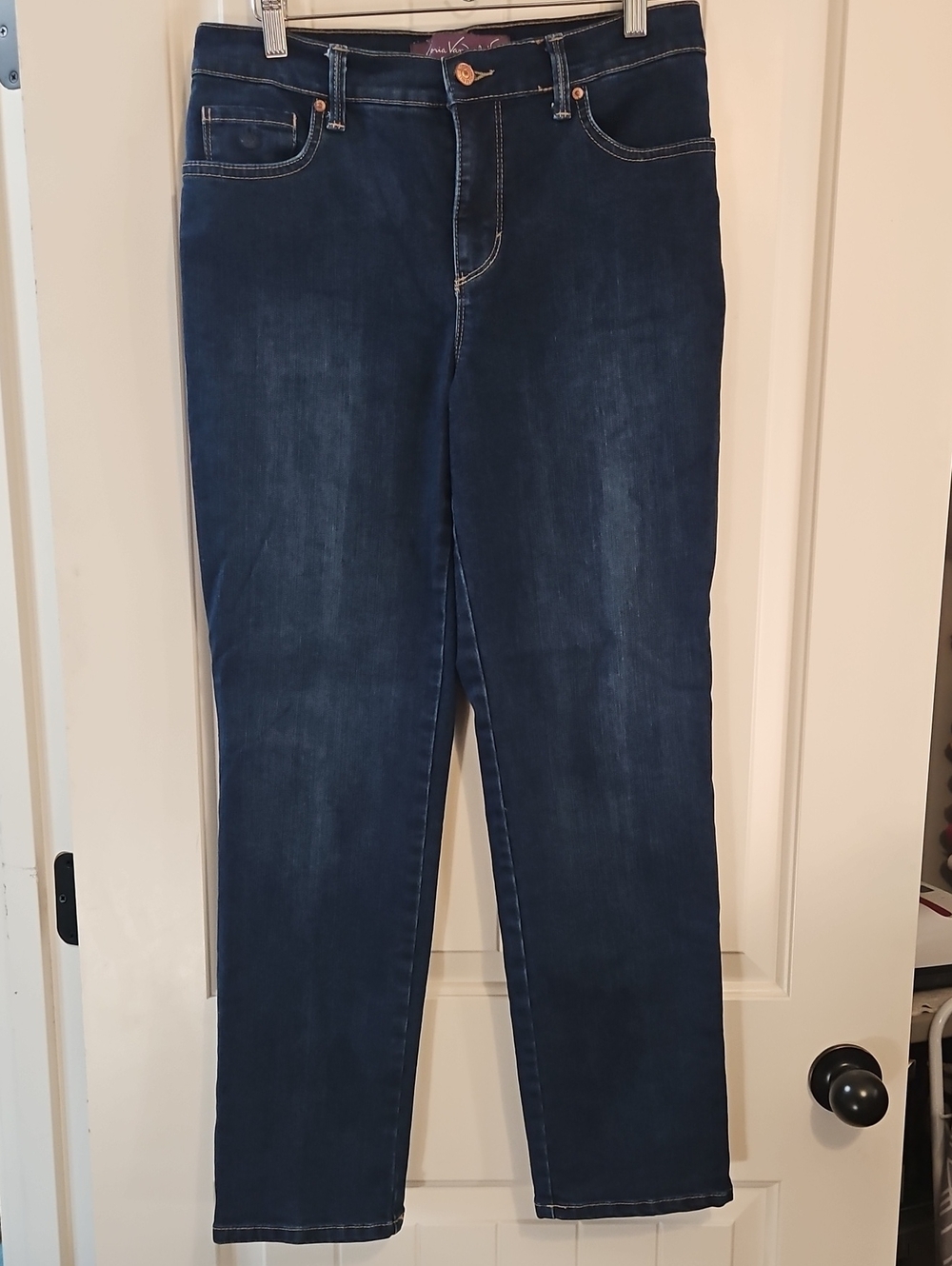 Gloria Vanderbilt Dark Blue Straight Leg Jeans